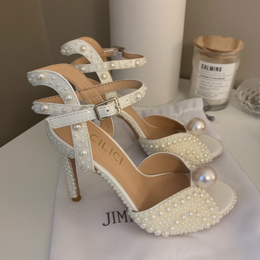 Designer inspired Pearl heels (never worn)